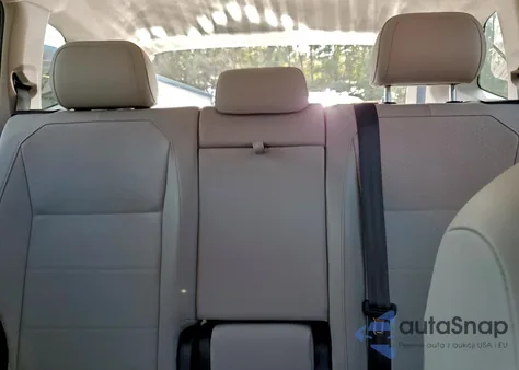 2019 Volkswagen Tiguan Se из США, поврежденный, VIN 3VV3B7AX2KM137731